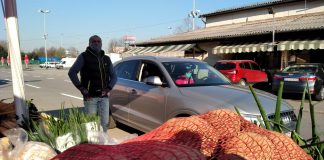 U Zagrebu otvorena drive-in tržnica, evo kako izgleda i funkcionira