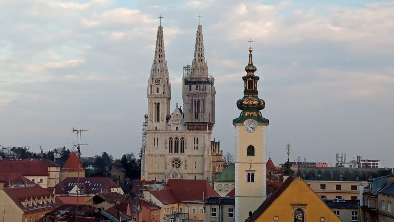 Zagrebačka katedrala nekoć, danas i sutra