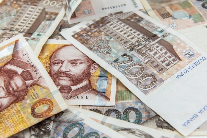 money-gdd5352f41_1280