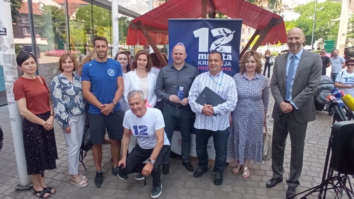 04b1e03b-74b5-4520-b8fd-805de7e2e088