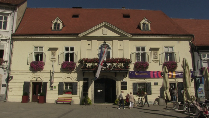 vlcsnap-2022-09-27-19h33m37s998