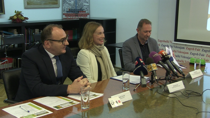 vlcsnap-2022-11-28-18h25m13s413