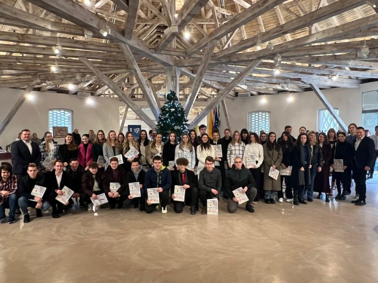 U Gradu Zaprešiću potpisani 88100 eura vrijedni ugovori o stipendiranju