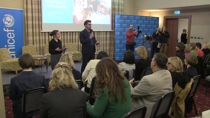 vlcsnap-2022-12-01-21h26m01s932