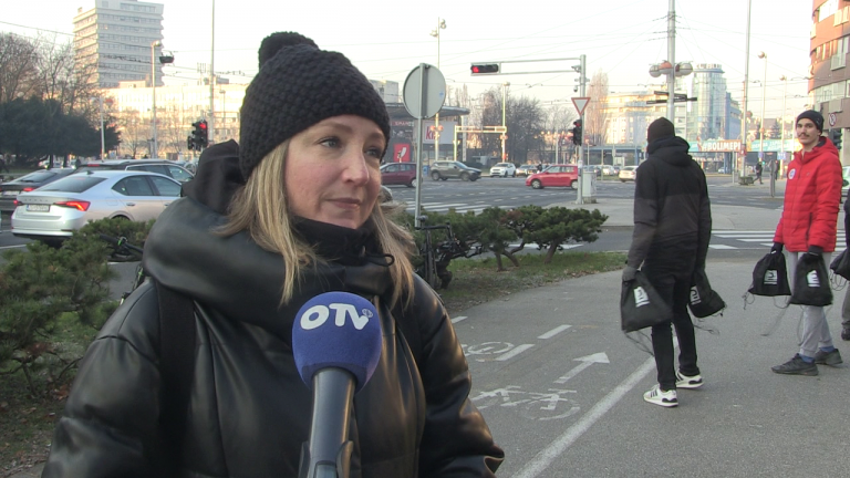 Dijeljenjem poklona obilježen Međunarodni dan zimskog bicikliranja na posao