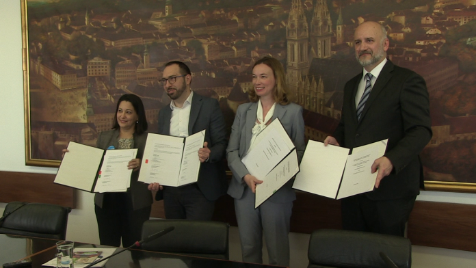 vlcsnap-2023-03-24-16h00m34s101