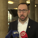 vlcsnap-2023-04-04-13h18m04s244