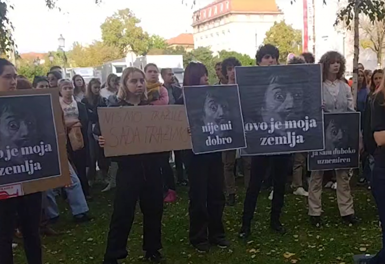 Studenti Akademije dramske umjetnosti prosvjeduju zbog profesora i traže njegovu ostavku