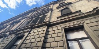 RENATO PETEK: Bolléova palača u Žerjavićevoj je opasnost za prolaznike!