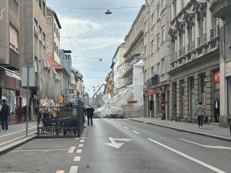 Zagrepčani sve zabrinutiji zbog urušavanja fasada i skela, Koralet tvrdi: “Zagreb nije opasno mjesto za život!”