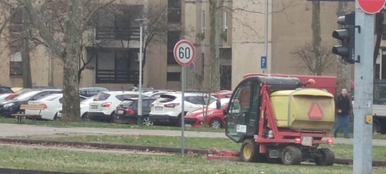Ne kosi se trava u Zagrebu kad je ima, već kad je nema!