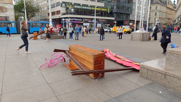 Najavljeno nevrijeme stiglo u Zagreb, puše jak vjetar!