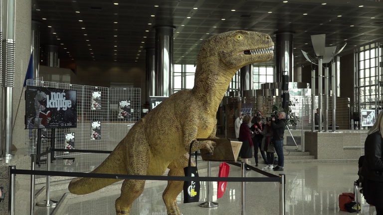 Noć knjige 2024.: Ovogodišnja tema pod nazivom ‘Kad je prizma kataklizma: knjige za izazovna vremena’