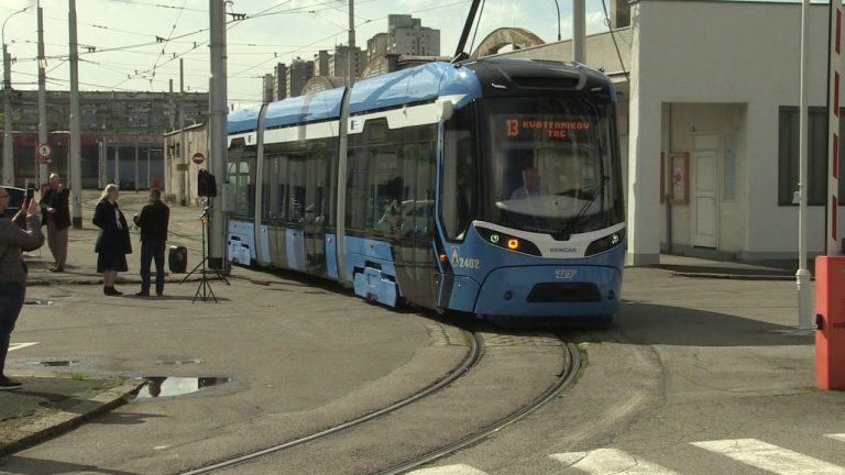 Zagrebačkim ulicama vozi još jedan novi niskopodni tramvaj
