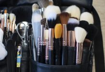 Zašto je važno skinuti šminku na kraju dana? šminka