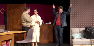 Teatar Gavran donosi komediju- Papučari