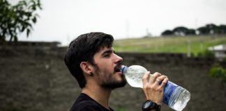 Dehidracija ljeti: znakovi koje tijelo šalje prije nego što postane opasno voda
