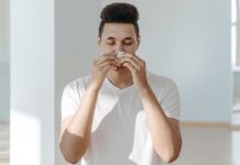 KAŠALJ, KIHANJE I CURENJE NOSA: Kako znati imate li prehladu ili jesensku alergiju?